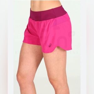 BNWOT ASICS 2 IN 1 WIVEN SHORTS LARGE